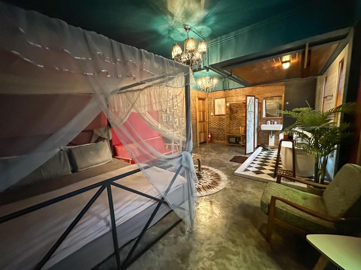 T-House Bkk 2Floors Near Bts With Swimming Pool And Free Wifi Hotel Bangkok Exterior photo